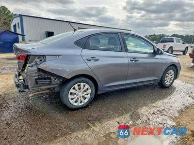 Trzecie zdjęcie samochodu z tyłu: 2019 HYUNDAI ACCENT SE VIN:3KPC24A35KE083717 - miniatura