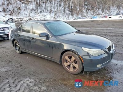 Czwarte zdjęcie samochodu z boku: 2008 BMW 528 XI VIN:WBANV135X8CZ58705 - miniatura