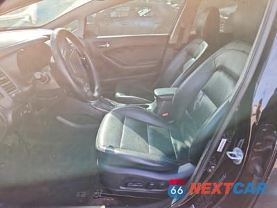 Zdjęcie 7 z 12 samochodu: 2015 KIA FORTE EX VIN:KNAFZ4A81F5373617 - miniatura