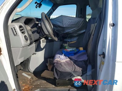 Zdjęcie 7 z 13 samochodu: 2014 FORD ECONOLINE E350 SUPER DUTY WAGON VIN:1FBSS3BL1EDA97368 - miniatura
