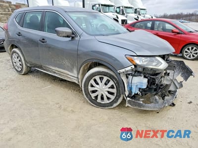 Czwarte zdjęcie samochodu z boku: 2020 NISSAN ROGUE S VIN:5N1AT2MV8LC798761 - miniatura