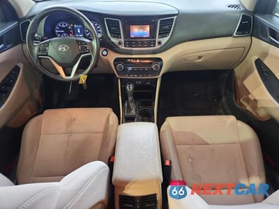 Zdjęcie 8 z 13 samochodu: 2017 HYUNDAI TUCSON LIMITED VIN:KM8J3CA22HU464825 - miniatura