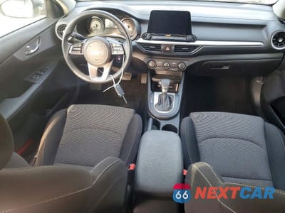 Zdjęcie 8 z 12 samochodu: 2023 KIA FORTE LXS VIN:3KPF24AD7PE678369 - miniatura