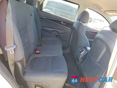 Zdjęcie 11 z 12 samochodu: 2019 KIA SORENTO VIN:5XYPGDA30KG500148 - miniatura