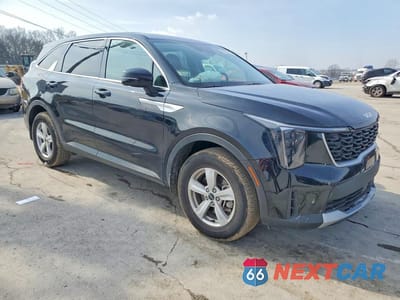 Czwarte zdjęcie samochodu z boku: 2025 KIA SORENTO LX VIN:5XYRG4JC2SG396707 - miniatura