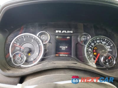 Zdjęcie 9 z 11 samochodu: 2024 RAM 2500 TRADESMAN VIN:3C6UR5HL8RG357140 - miniatura