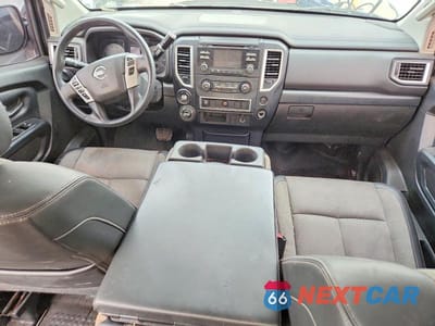 Zdjęcie 8 z 12 samochodu: 2018 NISSAN TITAN S 4WD 5.6L V8 CREW CAB VIN:1N6AA1EJ8JN537760 - miniatura