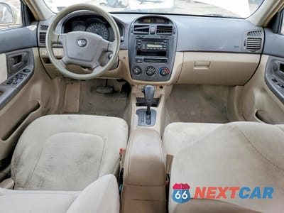 Zdjęcie 8 z 13 samochodu: 2004 KIA SPECTRA LX VIN:KNAFE121345058584 - miniatura