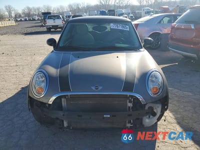 Piąte zdjęcie samochodu w środku: 2012 MINI COOPER VIN:WMWSU3C56CT262093 - miniatura
