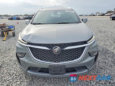 Piąte zdjęcie samochodu w środku: 2023 BUICK ENCLAVE AVENIR VIN:5GAEVCKW7PJ141535 - miniatura