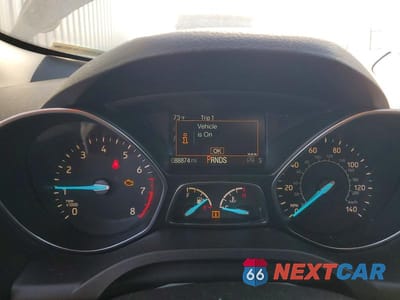 Zdjęcie 9 z 13 samochodu: 2018 FORD ESCAPE SE VIN:1FMCU0GD3JUC61395 - miniatura