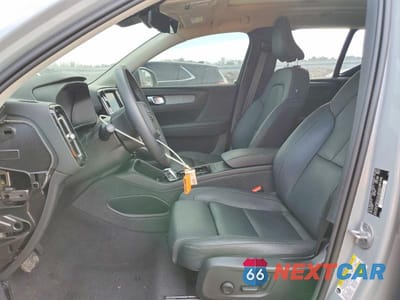 Zdjęcie 7 z 12 samochodu: 2024 VOLVO XC40 PLUS VIN:YV4L12UE7R2250149 - miniatura