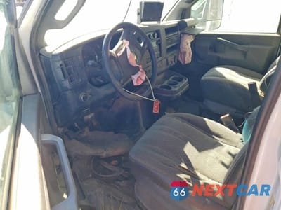 Zdjęcie 8 z 13 samochodu: 2018 CHEVROLET EXPRESS G4500 VIN:1HA6GVCG0JN007879 - miniatura