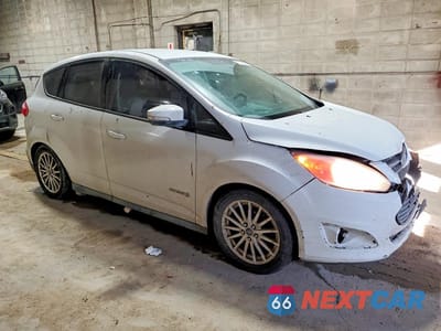 Czwarte zdjęcie samochodu z boku: 2016 FORD C-MAX SE VIN:1FADP5AU1GL114809 - miniatura