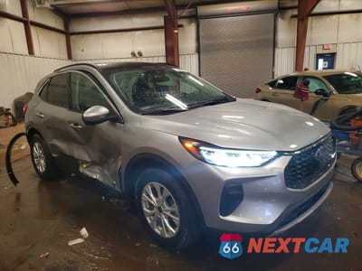 Czwarte zdjęcie samochodu z boku: 2024 FORD ESCAPE ACTIVE VIN:1FMCU9GN3RUA39898 - miniatura