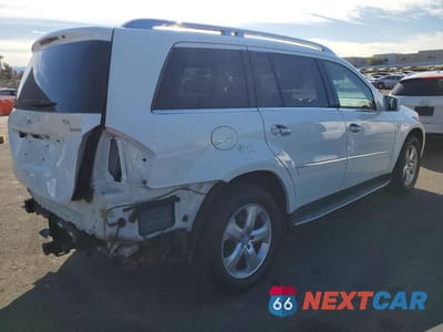Trzecie zdjęcie samochodu z tyłu: 2012 MERCEDES-BENZ GL 350 BLUETEC VIN:4JGBF2FE6CA783745 - miniatura