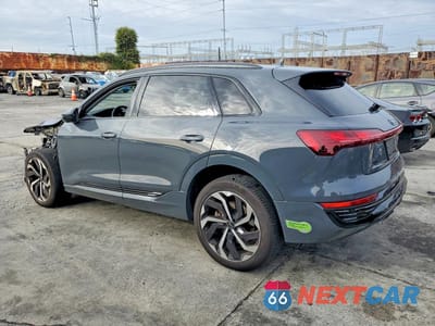 Drugie zdjęcie samochodu z przodu: 2024 AUDI Q8 E-TRON PREMIUM PLUS VIN:WA15AAGE3RB011421 - miniatura