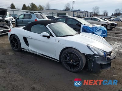 Czwarte zdjęcie samochodu z boku: 2013 PORSCHE BOXSTER VIN:WP0CA2A82DS114134 - miniatura