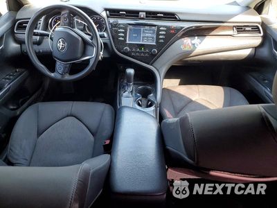 Zdjęcie 8 z 12 samochodu: 2019 TOYOTA CAMRY /LE/ VIN:4T1B11HK1KU231529 - miniatura