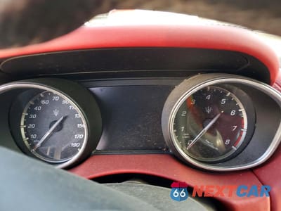 Zdjęcie 9 z 12 samochodu: 2017 MASERATI LEVANTE SPORT VIN:ZN661XUS9HX252150 - miniatura