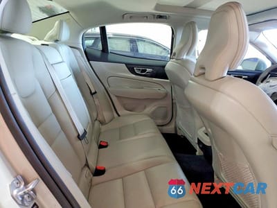 Zdjęcie 10 z 11 samochodu: 2019 VOLVO S60 T6 MOMENTUM VIN:7JRA22TK1KG003556 - miniatura