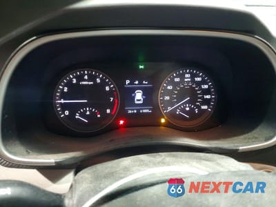 Zdjęcie 9 z 13 samochodu: 2019 HYUNDAI TUCSON VIN:KM8J3CA44KU073071 - miniatura