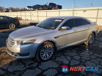 2018 FORD TAURUS LIMITED 1FAHP2F80JG129538 - główne zdjęcie licytacji z USA - miniatura