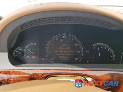 Zdjęcie 9 z 12 samochodu: 2007 MERCEDES-BENZ S 550 VIN:WDDNG71X87A116286 - miniatura