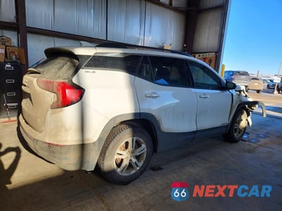 Trzecie zdjęcie samochodu z tyłu: 2018 GMC TERRAIN SLE VIN:3GKALTEV5JL174138 - miniatura