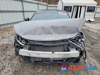 Piąte zdjęcie samochodu w środku: 2025 KIA K5 GT LINE VIN:KNAG64J78S5271827 - miniatura