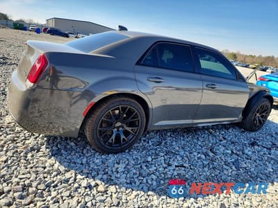 Trzecie zdjęcie samochodu z tyłu: 2019 CHRYSLER 300 S VIN:2C3CCABG7KH537908 - miniatura