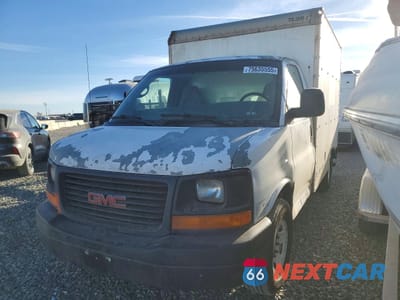 2004 GMC SAVANA BOX TRUCK 1GDGG31V241902294 - główne zdjęcie licytacji z USA - miniatura