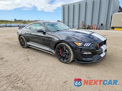 Czwarte zdjęcie samochodu z boku: 2016 FORD MUSTANG SHELBY GT350 VIN:1FA6P8JZ6G5525942 - miniatura