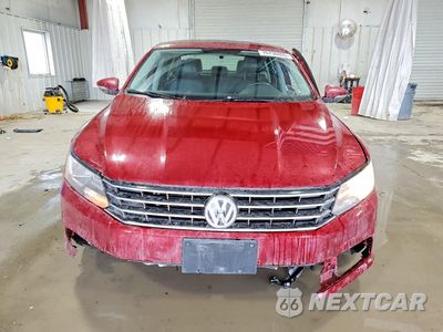 Piąte zdjęcie samochodu w środku: 2017 VOLKSWAGEN PASSAT SE VIN:1VWBT7A35HC029650 - miniatura