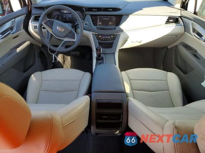 Zdjęcie 8 z 14 samochodu: 2025 CADILLAC XT5 PREMIUM LUXURY VIN:1GYKNDR4XSZ128102 - miniatura