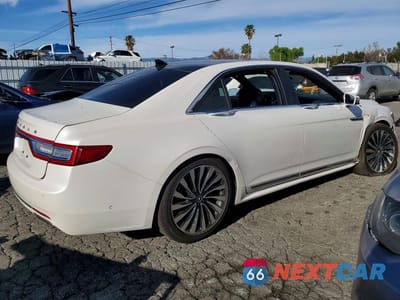 Trzecie zdjęcie samochodu z tyłu: 2019 LINCOLN CONTINENTAL BLACK LABEL VIN:1LN6L9AP0K5602402 - miniatura