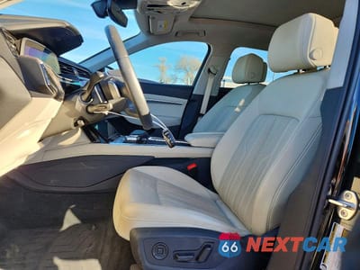 Zdjęcie 7 z 12 samochodu: 2024 AUDI Q8 E-TRON PREMIUM PLUS VIN:WA15AAGE6RB004317 - miniatura
