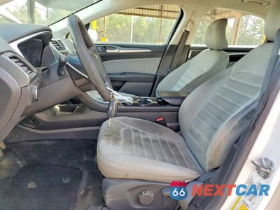 Zdjęcie 7 z 11 samochodu: 2015 FORD FUSION S VIN:3FA6P0G76FR254139 - miniatura