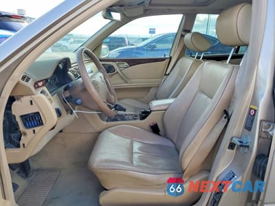 Zdjęcie 7 z 12 samochodu: 2001 MERCEDES-BENZ E 430 VIN:WDBJF83J61X050690 - miniatura