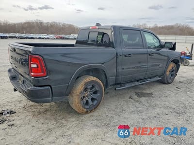 Trzecie zdjęcie samochodu z tyłu: 2025 RAM 1500 BIG HORN VIN:1C6RRFFG1SN503585 - miniatura