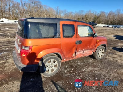 Trzecie zdjęcie samochodu z tyłu: 2010 HONDA ELEMENT EX VIN:5J6YH2H79AL002560 - miniatura