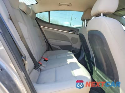 Zdjęcie 10 z 13 samochodu: 2018 HYUNDAI ELANTRA SEL VIN:5NPD84LF0JH352565 - miniatura