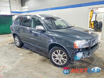 Czwarte zdjęcie samochodu z boku: 2014 VOLVO XC90 VIN:YV4952CY1E1684027 - miniatura