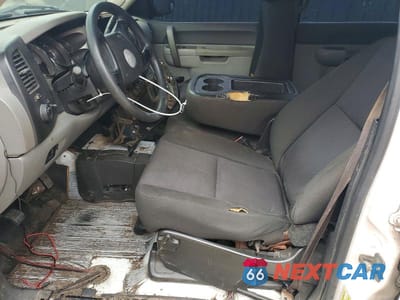 Zdjęcie 7 z 11 samochodu: 2010 CHEVROLET SILVERADO K2500 HEAVY DUTY VIN:1GC4KVBG5AF154835 - miniatura