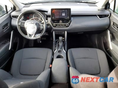 Zdjęcie 8 z 14 samochodu: 2022 TOYOTA COROLLA CROSS LE VIN:7MUCAABG6NV004672 - miniatura