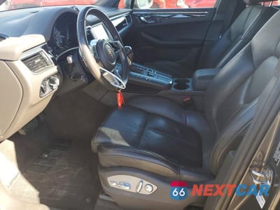 Zdjęcie 7 z 13 samochodu: 2015 PORSCHE MACAN S VIN:WP1AB2A54FLB68489 - miniatura