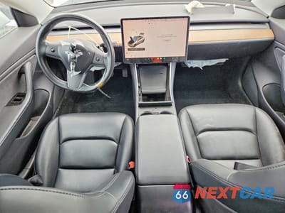 Zdjęcie 8 z 12 samochodu: 2019 TESLA MODEL 3 2WD 4D SEDAN LONG RANGE VIN:5YJ3E1EA7KF310155 - miniatura