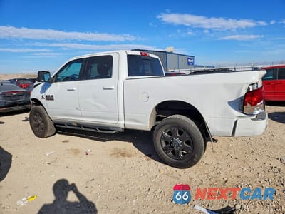 Drugie zdjęcie samochodu z przodu: 2017 RAM 2500 SLT VIN:3C6UR5DLXHG580932 - miniatura
