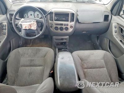Zdjęcie 8 z 13 samochodu: 2004 FORD ESCAPE XLT VIN:1FMYU03104KA86668 - miniatura