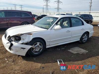 2005 HYUNDAI SONATA GL KMHWF25S15A119185 - główne zdjęcie licytacji z USA - miniatura